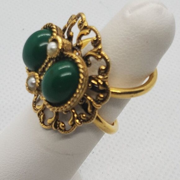 Vintage Gold, Green, & White Ring - Picture 4 of 6